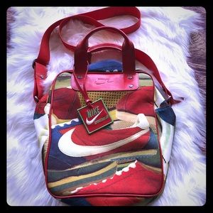 nike shoulder bag red